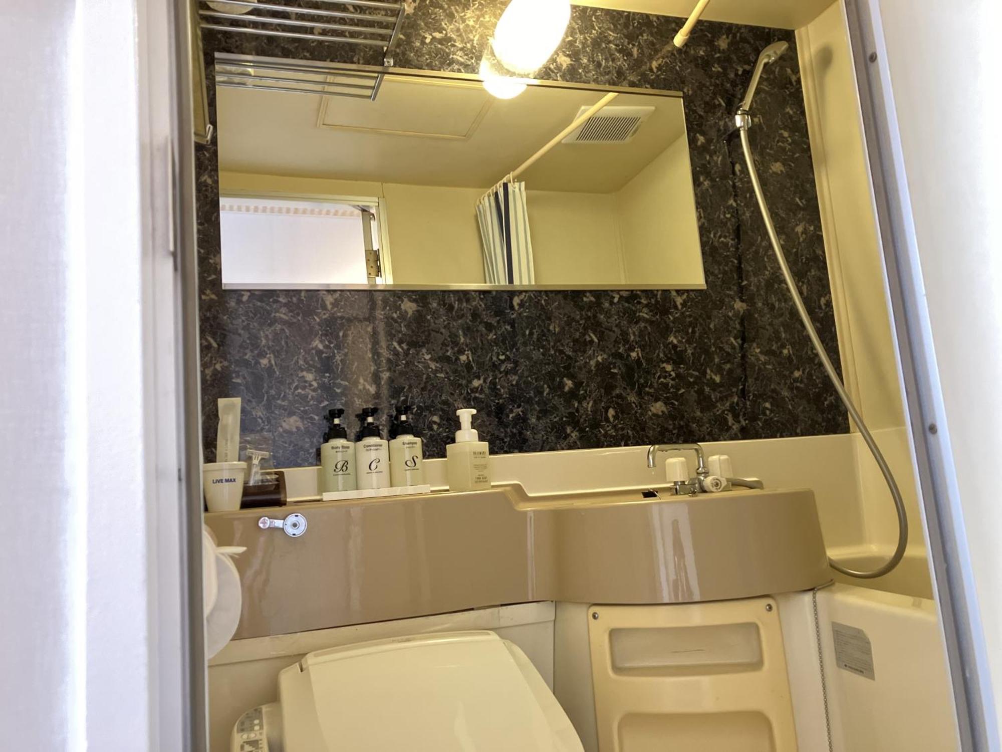 Hotel Livemax Budget Shinosaka Bagian luar foto